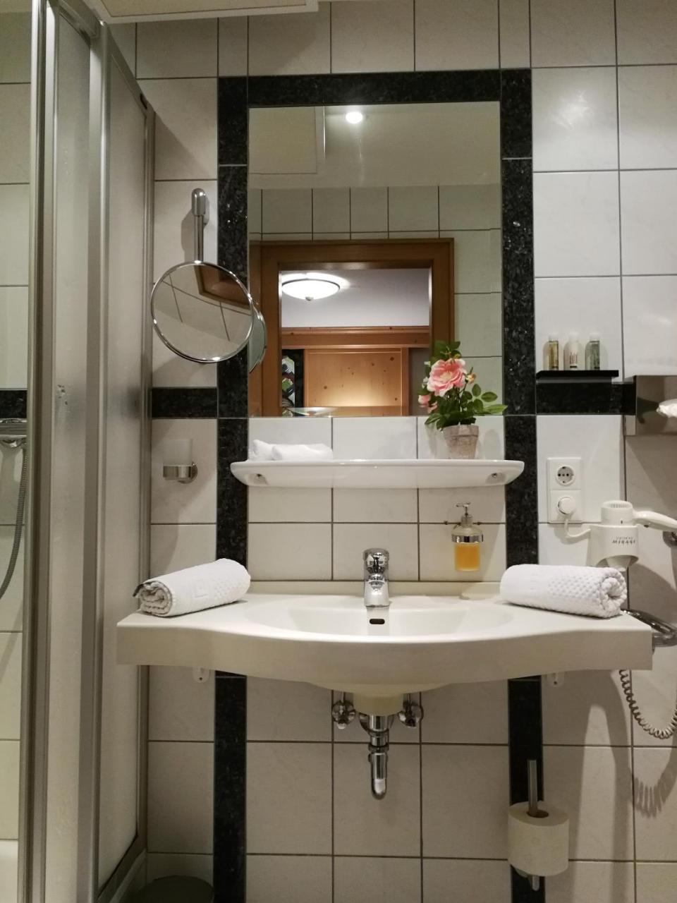 Schieferhof Hotell Schmallenberg Exteriör bild